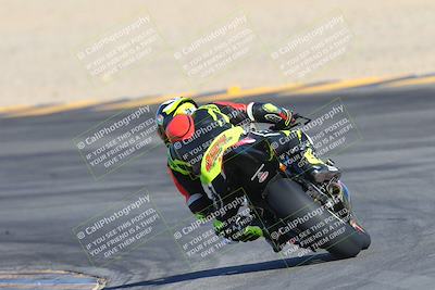 media/Dec-05-2024-Racers Edge (Thu) [[e102e0690b]]/3-B Group/Session 1 Turn 8 Backside/